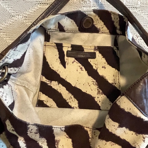 Cute Zebra Striped Cloth Hobo Purse - Picture 4 of 9